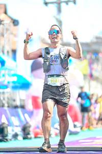 BIB: 195, 2081
                            <button type="button" onclick="openModal(24887347)" class="btn btn-primary btn-sm float-right btn-popup" data-toggle="modal" data-target=".modal-high-quality">
                        <i class="fas fa-shopping-cart"></i> Add to Cart
                    </button>
                                            <button type="button" onclick="isThisMe(24887347, true)" class="btn btn-success btn-sm float-right btn-popup btn-isme hidden" data-toggle="tooltip" data-placement="bottom" title="นี่คือรูปของคุณใช่ไหม คลิกที่นี่เพื่อเอาเข้าอัลบั้ม">
                        <i class="fas fa-plus"></i> Add to album
                    </button>
                    <button type="button" onclick="isThisMe(24887347, false)" class="btn btn-warning btn-sm float-right btn-popup btn-isnotme hidden">
                        <i class="fas fa-ban"></i> Remove from album
                    </button>